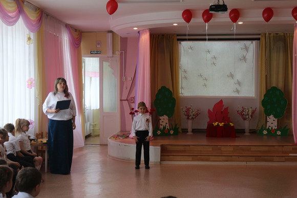 Вестью о победе, торжественным парадом и «Бессмертным полком» закончился праздник, посвященный 72-й годовщине Великой Победы в детсаду №98