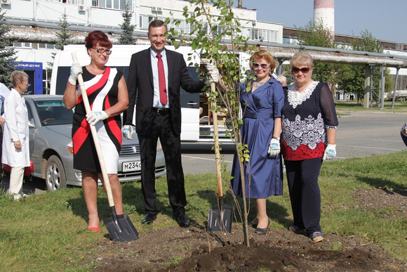 Работа с людьми. Работа для людей