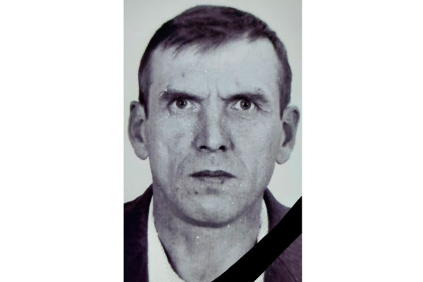 «Вот и закончилась история с отцом». Мужчина с онкологией, которому медики давали направления на исследования на месяцы вперед, умер