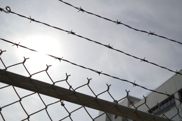 Россиянину дали 15 лет строгого режима за изнасилование собственной дочери | В Амурской области мужчину отправили в тюрьму за изнасилование дочери