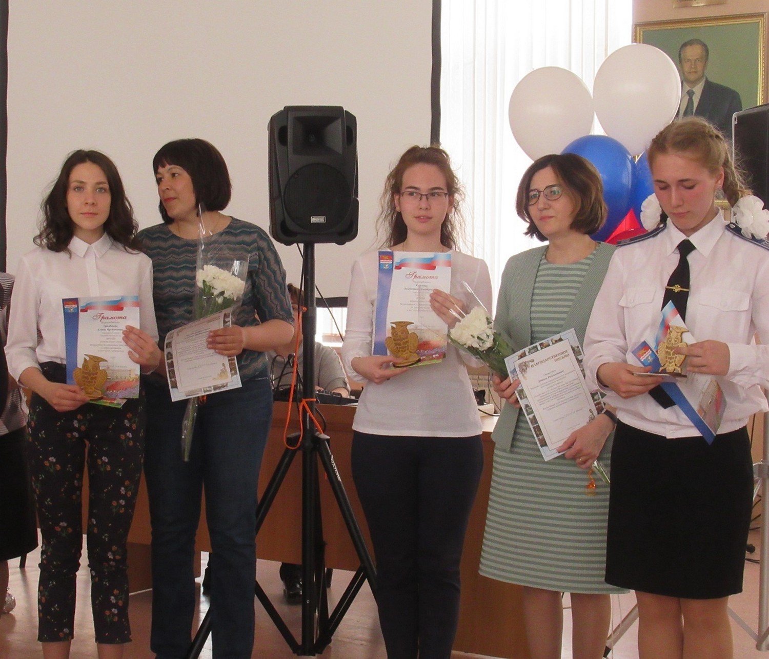В Каменске-Уральском чествовали призеров олимпиад за безупречные знания школьных предметов. «Ваши победы – это гордость нашего города!»