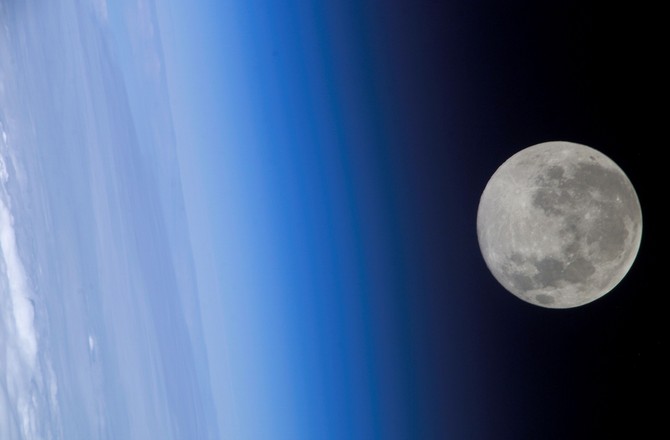 Первая в истории современной России миссия на Луну перенесена на 2023 год