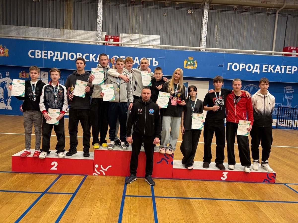 Кикбоксеры из Каменска-Уральского завоевали серию медалей чемпионата области | Спортсмены Каменска-Уральского стали призёрами чемпионата области