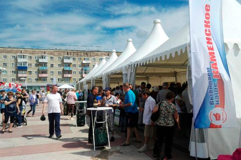 Под открытым небом, у «Каменск-Арены»: традиционная выставка продукции местных предпринимателей состоится в конце августа