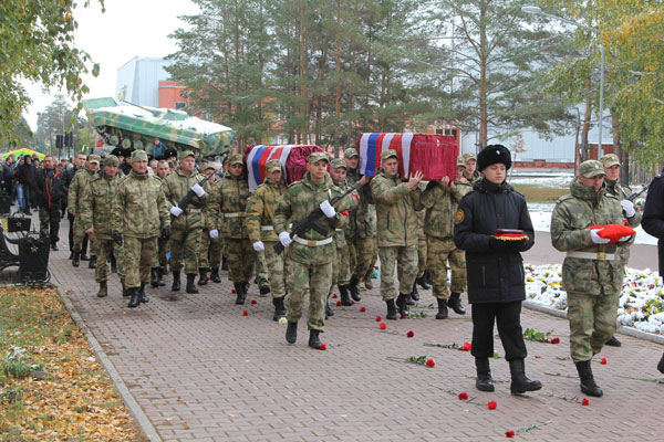 Каменск-Уральский проводил в последний путь Владислава Косицина и Юрия Черенкова