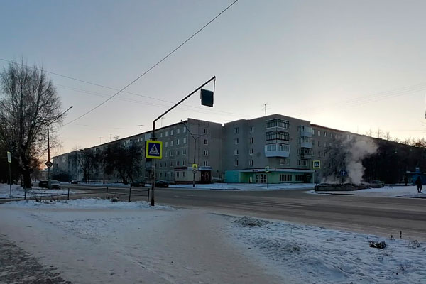 После обращений жителей власти Каменска-Уральского пообещали установить светофор на пешеходнике у перекрестка ул. Каменской и Белинского