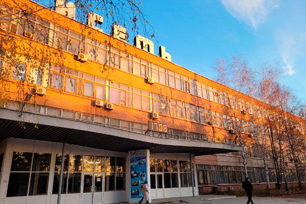 Жители Каменска-Уральского неохотно хотят идти работать на оборонку за копейки! «Бронь» от мобилизации и оплата жилья - не мотивируют