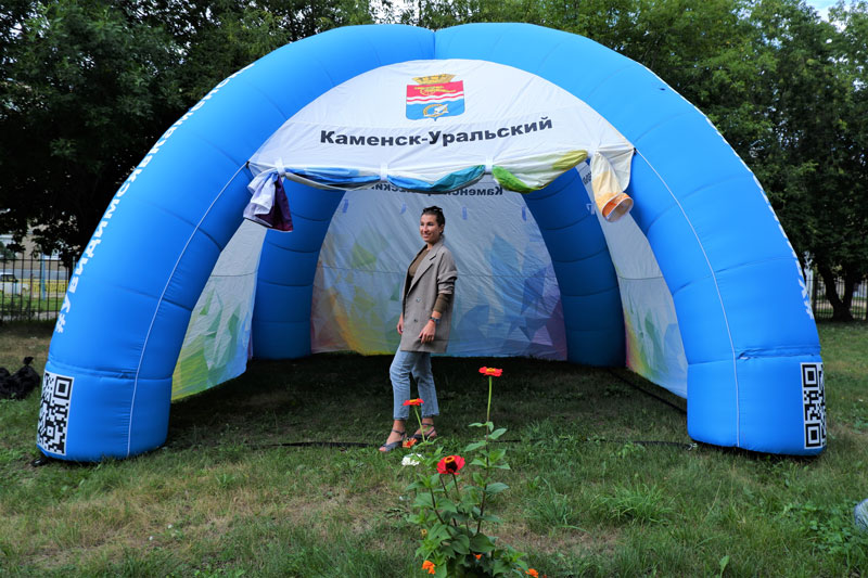 Теперь не пугает ни дождь, ни жара: Центр развития туризма Каменска «разбогател» двумя палатками за деньги областного министерства