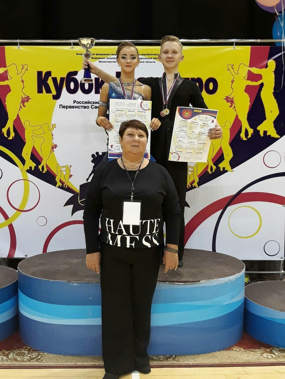 Танцоры из Каменска-Уральского не перестают радовать своими победами – на этот раз ребята «дали жару» на кубке «Маэстро»