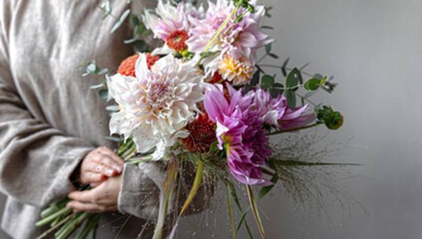 Цветочная композиция для подруги от Русского букета