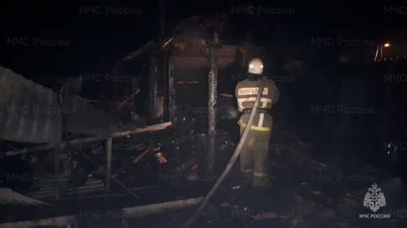 В Каменске-Уральском сгорела баня