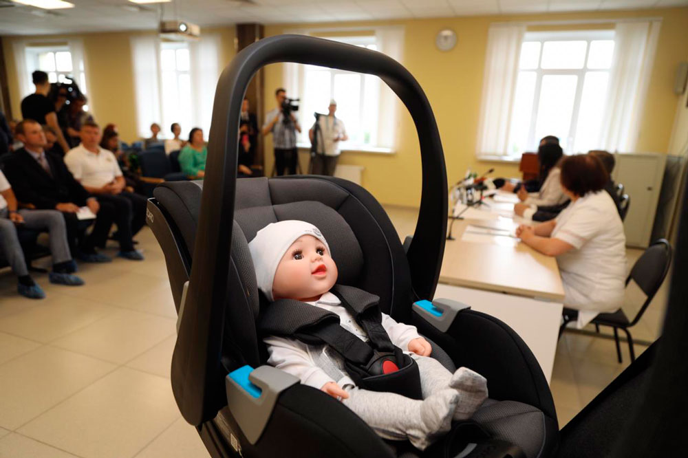 Будущих мам Свердловской области обучат правилам перевозки детей в автомобиле
