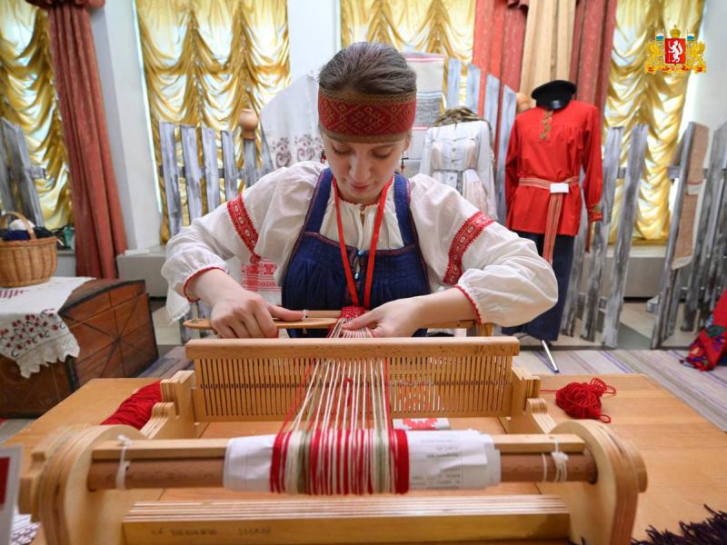Свердловские города получат 5,3 млн ₽ на развитие народных промыслов в 2026 году | Ирбит, Ивдель и Каменск-Уральский получат субсидии на народные промыслы