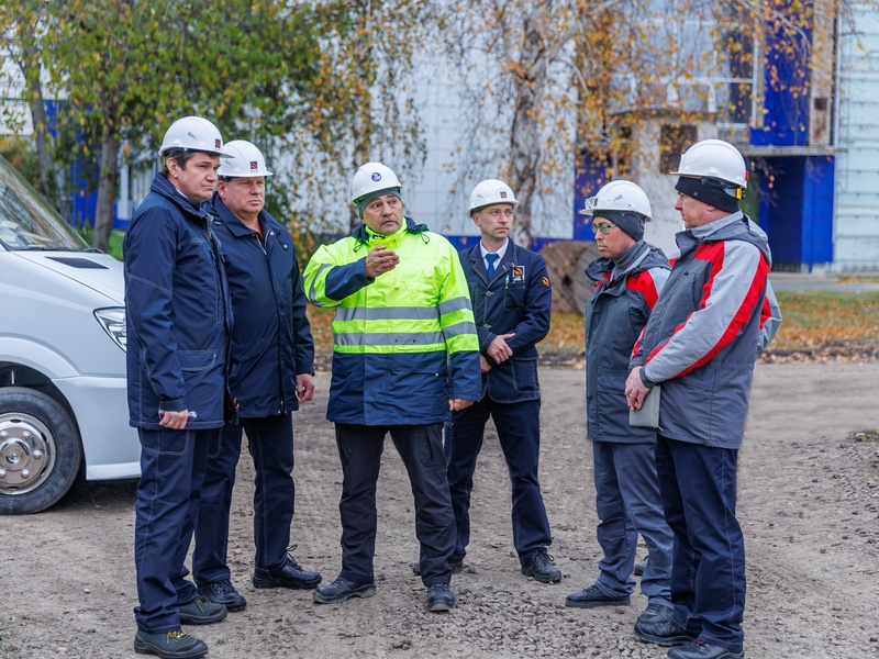 СинТЗ завершил Неделю безопасности: как завод повышает защиту сотрудников | СинТЗ завершил Неделю безопасности ТМК, проверив методы охраны труда