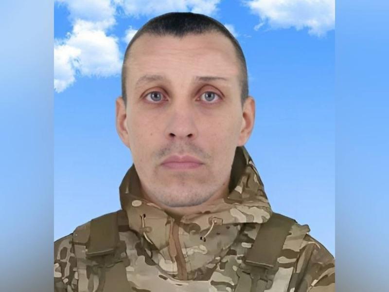 Каменский район прощается с Павлом Плотниковым, погибшим на СВО | На Урале простились с бойцом, представленным к ордену Мужества