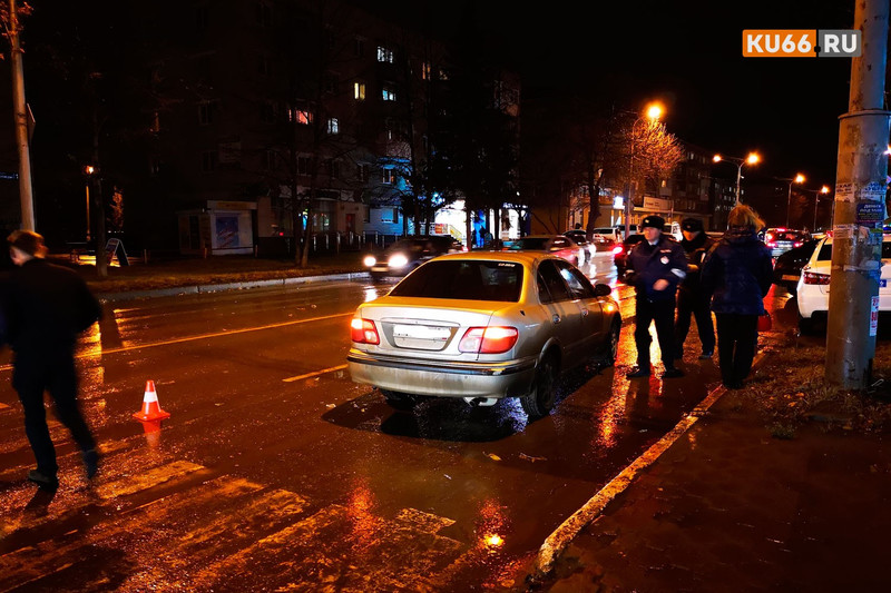 Водитель Ниссан, сбивший на пешеходнике на пр. Победы в Каменске-Уральском женщину, не хотел выплачивать ей компенсацию в 200 тыс. руб.