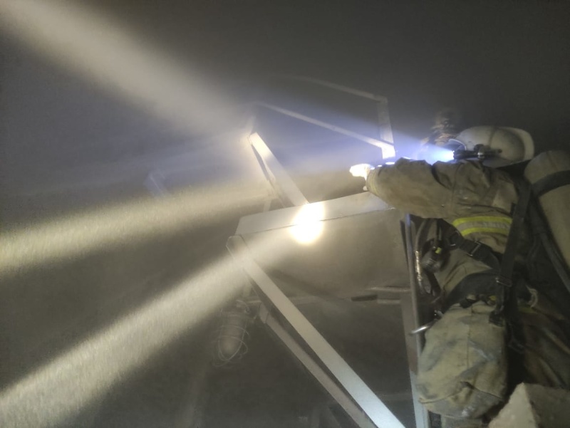 Накануне вечером на заводе КУЗОЦМ случился пожар