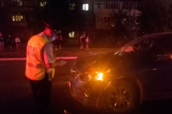 Теперь официально: погибшие в ДТП на Пушкина в Каменске-Уральском — это бабушка с внучкой. Они перебегали дорогу в опасном месте