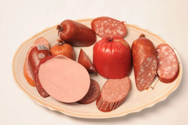 Цены снова поползли вверх: в Свердловской области подорожали базовые продукты | Огурцы, лук и колбаса подорожали в Свердловской области с 16 по 23 июня