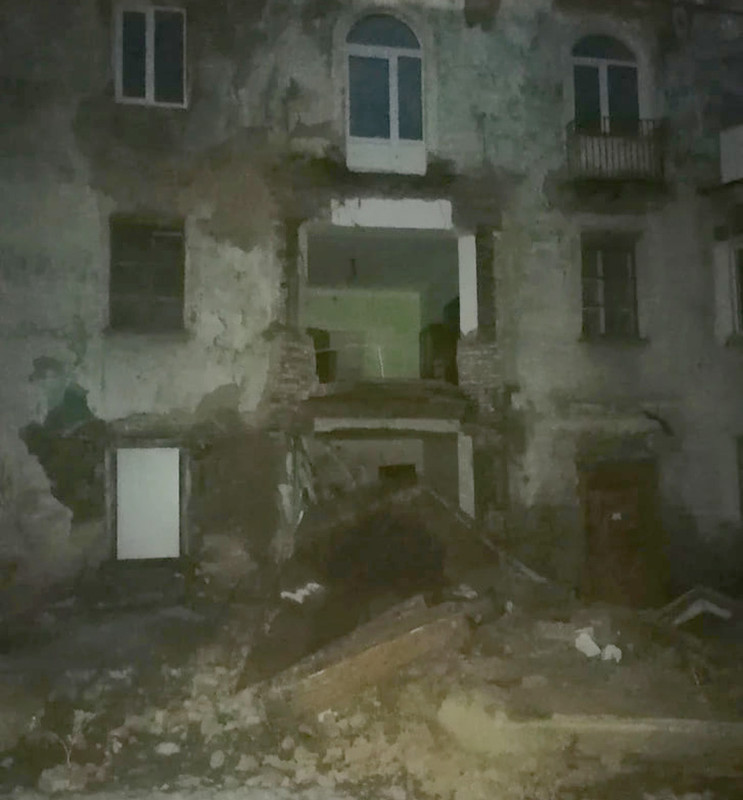 На Урале обрушилась стена многоквартирного дома