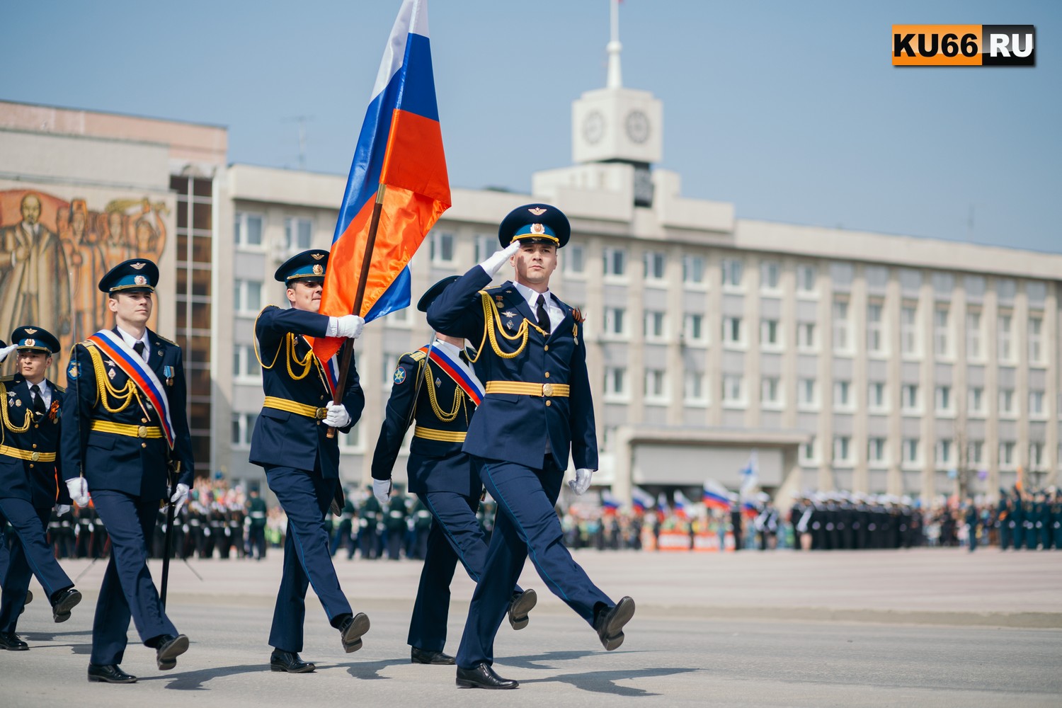 Самый главный праздник в России — не пропустите ничего: митинги, концерты, Парад наследников и «Бессмертный полк» в Каменске-Уральском