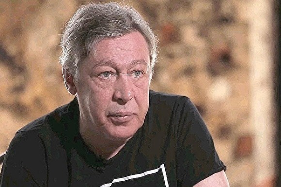 Семья погибшего в ДТП с Ефремовым мужчины посчитала извинения актера запоздалыми
