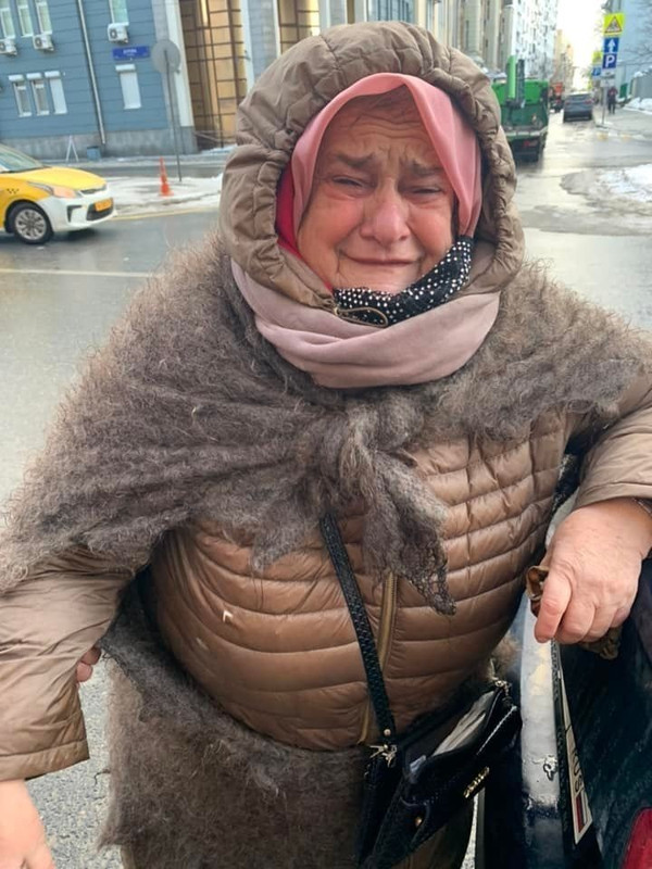 «Они обещали отрезать мне голову». Чиновник, который напал на чеченку у мечети, съехал из дома из-за угроз