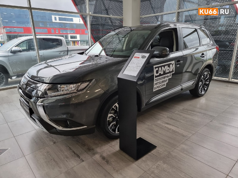 «Сейчас можно брать». В России упали цены на автомобили