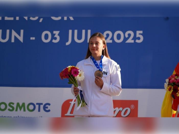 Выстрелила в финал и завоевала "серебро": воспитанница спортивно-стрелкового клуба «Синара» из Каменска-Уральского покорила Европу | Александра Косьмина из Каменска-Уральского завоевала серебро чемпионата Европы по стендовой стрельбе