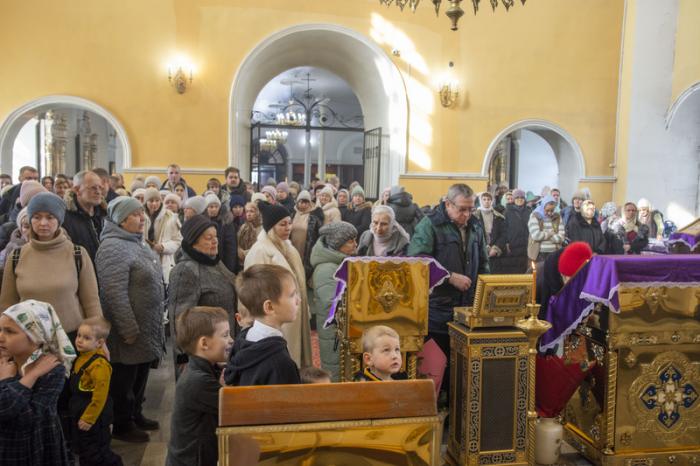 Частица Пояса Богородицы возвращается в Каменск-Уральский | С 4 по 7 апреля ковчег с частицей Пояса Пресвятой Богородицы посетит храмы Каменска-Уральского