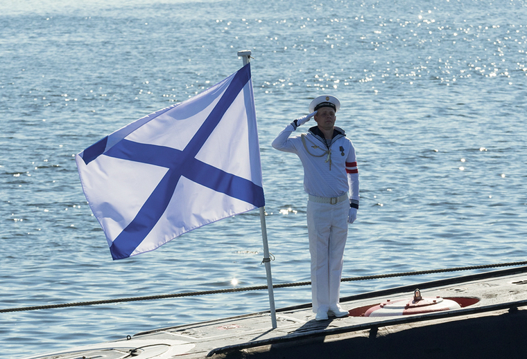 На похоронах моряков с «Лошарика» сообщили, что они предотвратили «катастрофу планетарного масштаба» На похоронах моряков с «Лошарика» сообщили, что они предотвратили «катастрофу планетарного масштаба»