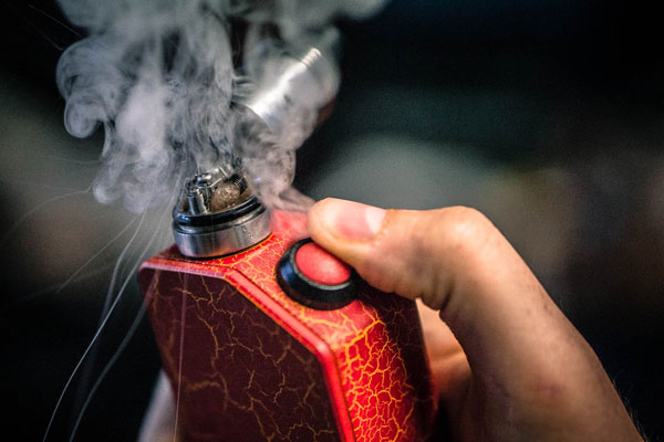 Любитель бесплатных вейпов ночью влез в магазин «Облака» в Каменске-Уральском и вынес продукции и денег на 50 тысяч рублей