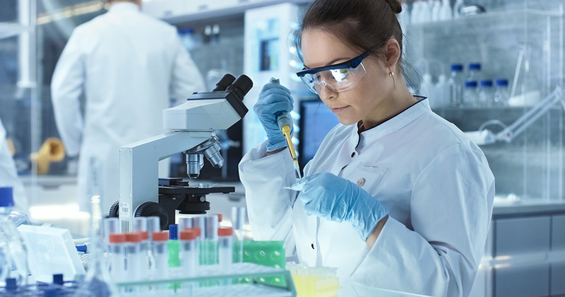 В России зарегистрировали препарат для лечения осложнений коронавируса