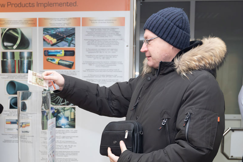 Коллектив СинТЗ присоединился к акции «Щедрый вторник» и собрал для лежачих больных и одиноких стариков деньги на их поддержку Коллектив СинТЗ присоединился к акции «Щедрый вторник» и собрал для лежачих больных и одиноких стариков деньги на их поддержку