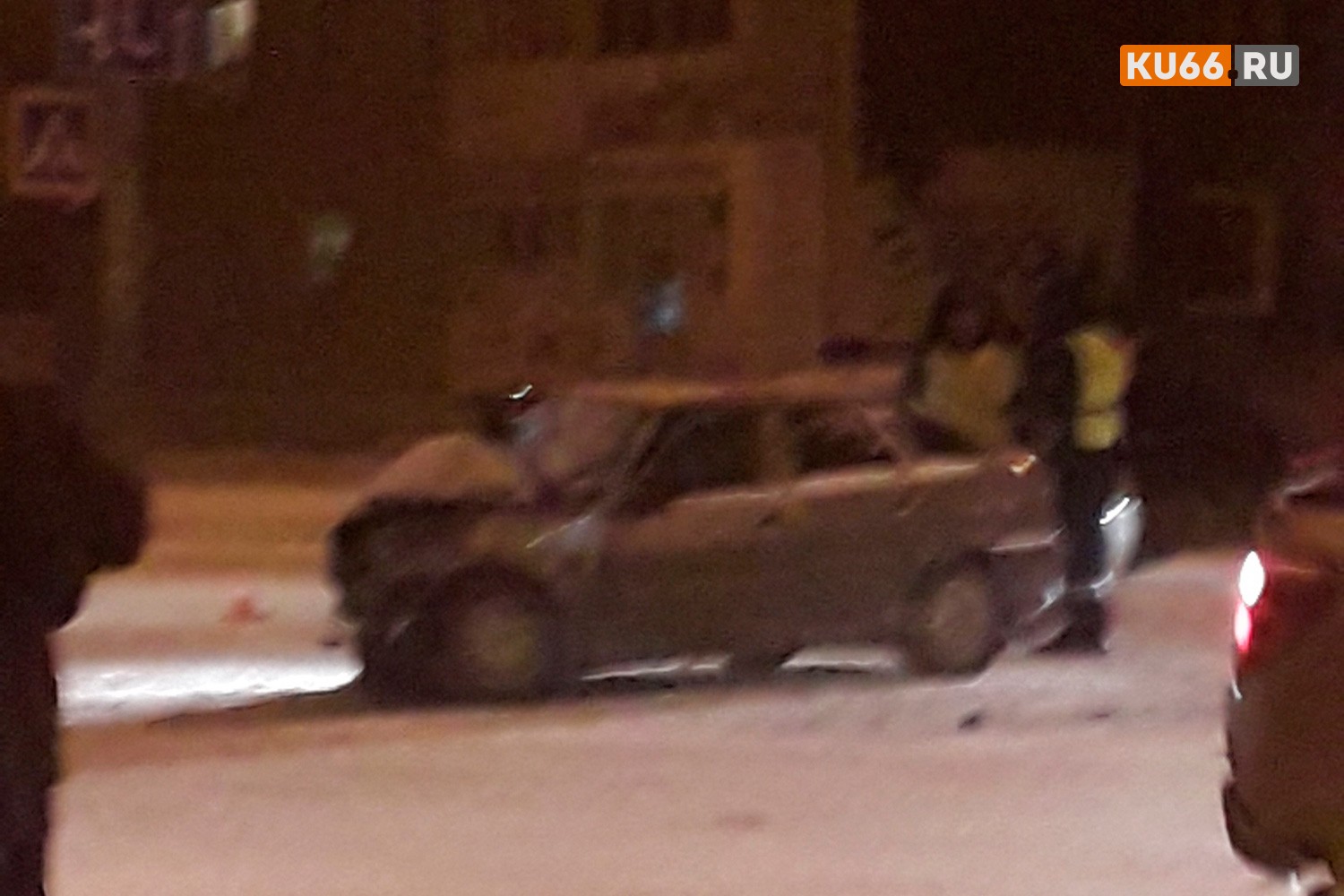 В Каменске-Уральском пассажирский автобус протаранил встречный «ВАЗ» на перекрестке Калинина – Каменская. К счастью, все целы...