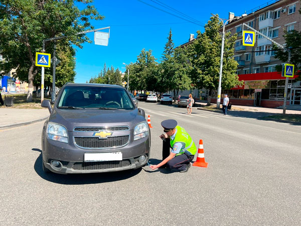 Спешила к сестре и папе. В ГИБДД рассказали подробности ДТП на проспекте Победы, в котором пострадала десятилетняя девочка