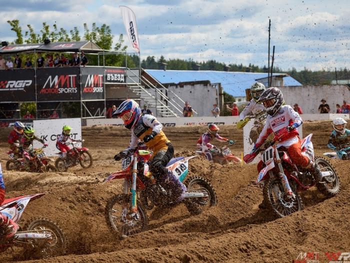 Каменск-Уральский вырвал золото: уральские гонщики триумфально победили в российском мотокроссе | Сборная Каменска-Уральского выиграла командный зачёт на 7 этапе мотокросса