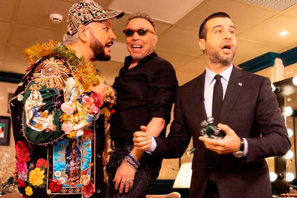 Киркоров в вызывающем наряде с "иконами" выругался матом рядом с маленькими детьми