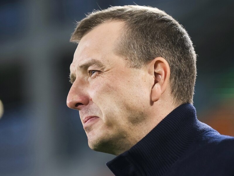 Уроженец Каменска-Уральского Аверьянов ушел с поста главного тренера ФК "Урал" | Евгений Аверьянов ушел с поста главного тренера ФК "Урал"