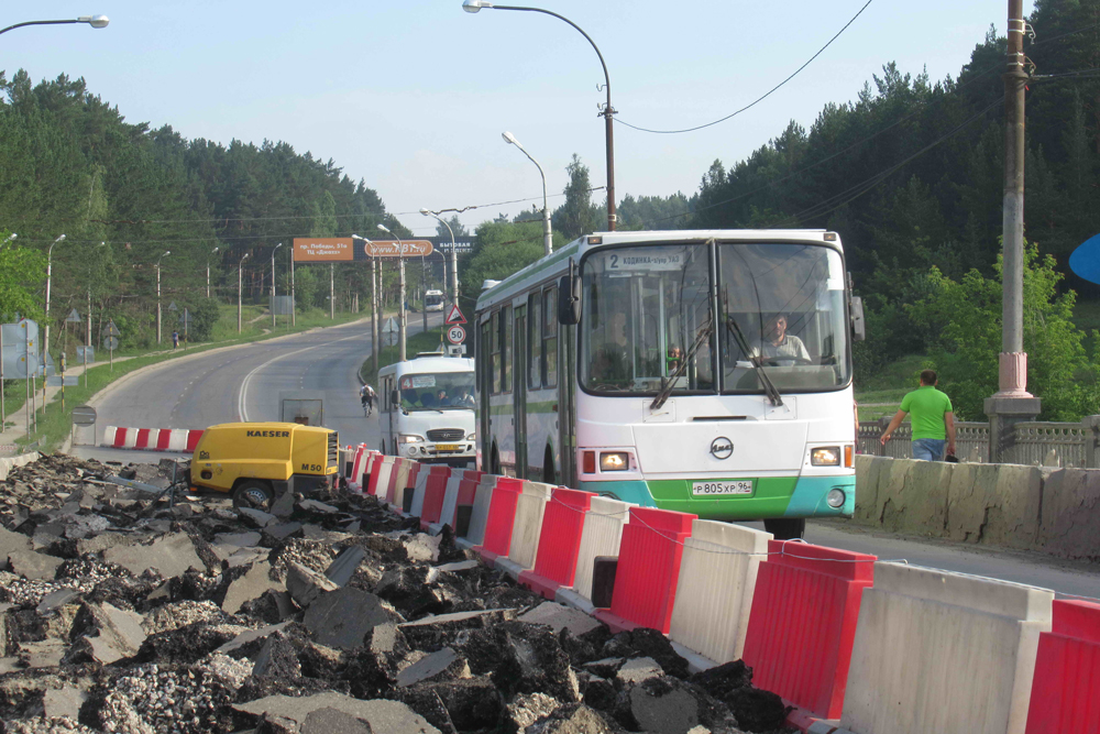 Нештатных ситуаций пока нет: как идет ремонт Байновского моста в Каменске-Уральском и где «зеленый» для разгрузки улиц будет гореть дольше?