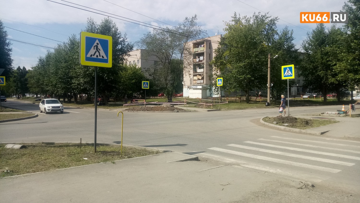 На перекрестке улиц Парковая и Добролюбова в Каменске-Уральском появится новый светофорный объект. Говорят, заработает уже в августе...