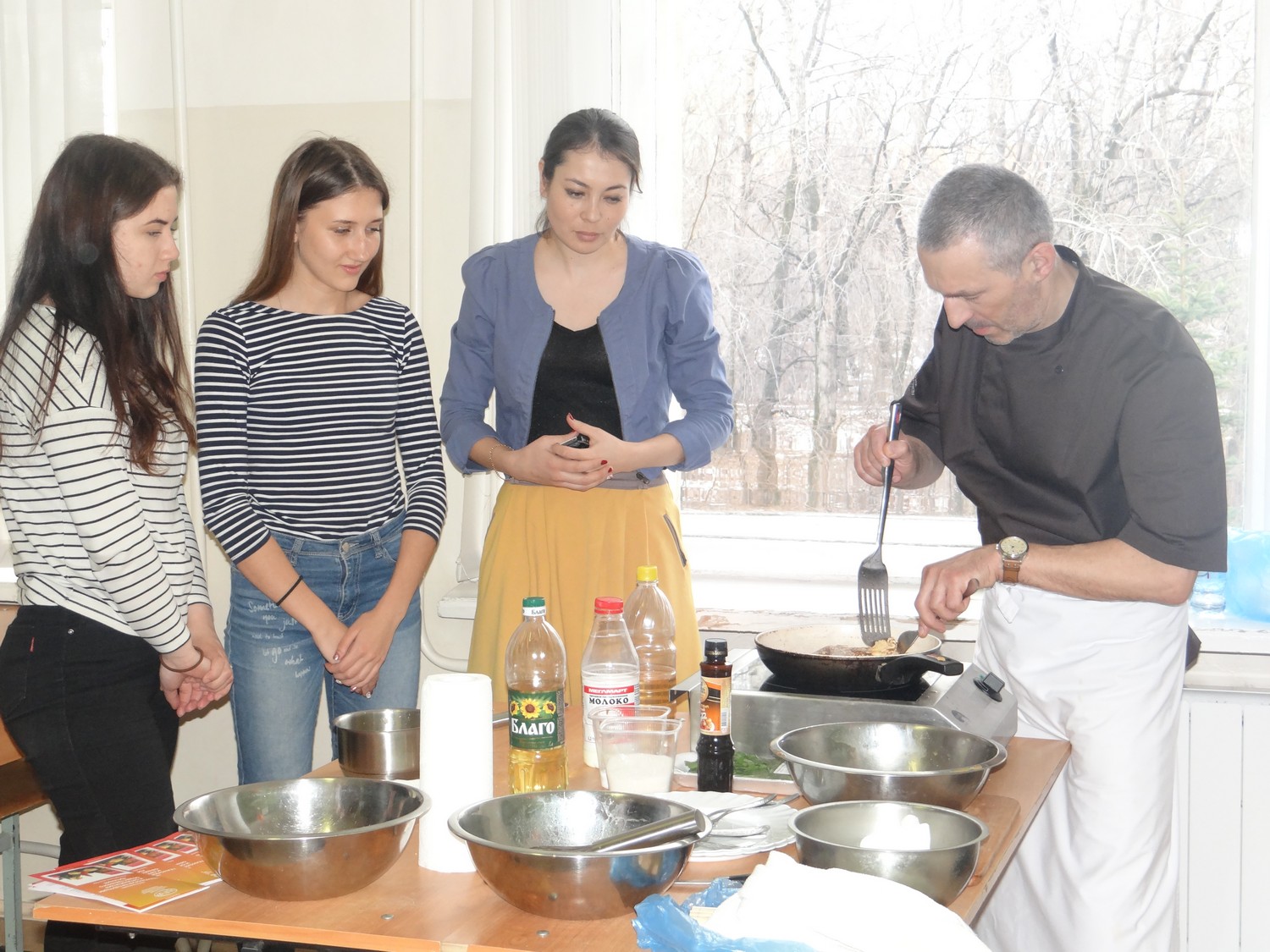 Вместо лекций - мастер-классы. День открытых дверей с размахом прошел в одном из популярных вузов Каменска-Уральского