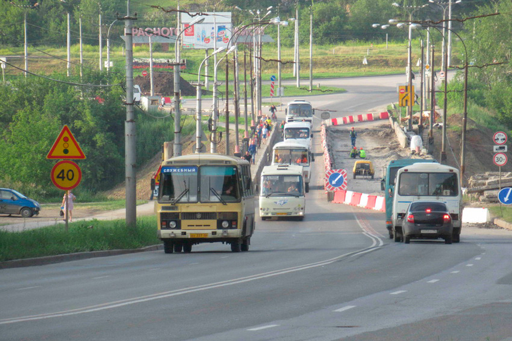 Вице-мэр Гераскин вызвал «на ковер» перевозчиков Каменска-Уральского – в последние дни автобусы выбились из графика. Те начали оправдываться