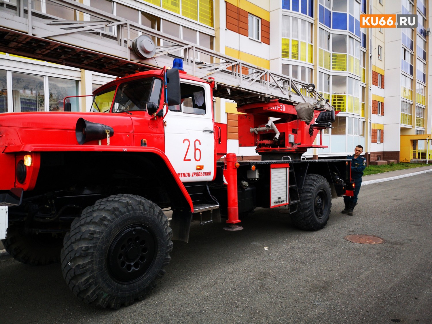 Пьяная женщина чуть не устроила пожар в квартире дома по бул. Комсомольский в Каменске-Уральском