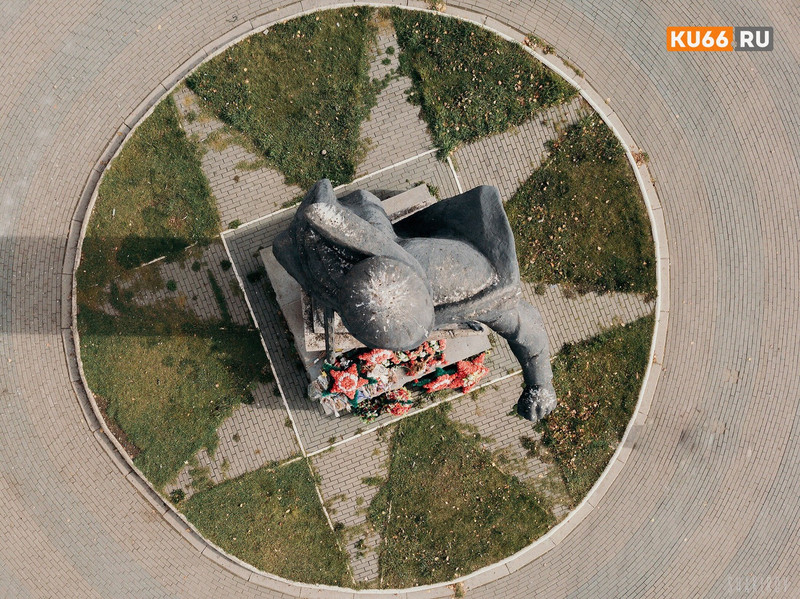 Областные СМИ пристально наблюдают, хотят ли жители Каменска-Уральского, чтобы ему присвоили звание «Города трудовой доблести»