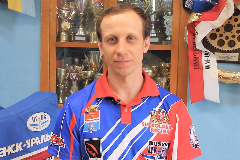 Достоин? На победу в конкурсе «Лучший спортсмен года» в Каменске-Уральском претендует легендарный мотогонщик Дмитрий Хомицевич