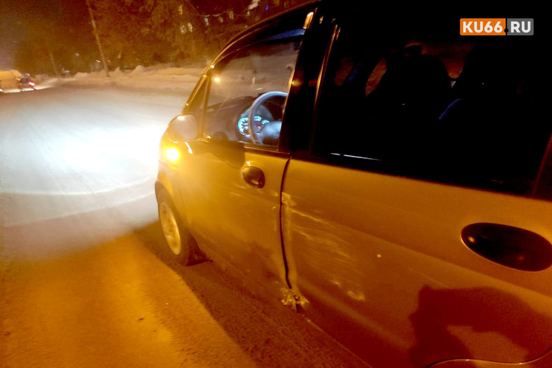 В Каменске-Уральском Газель с курганскими номерами протаранила легковушку. Водитель скрылся с места ДТП В Каменске-Уральском Газель с курганскими номерами протаранила легковушку. Водитель скрылся с места ДТП