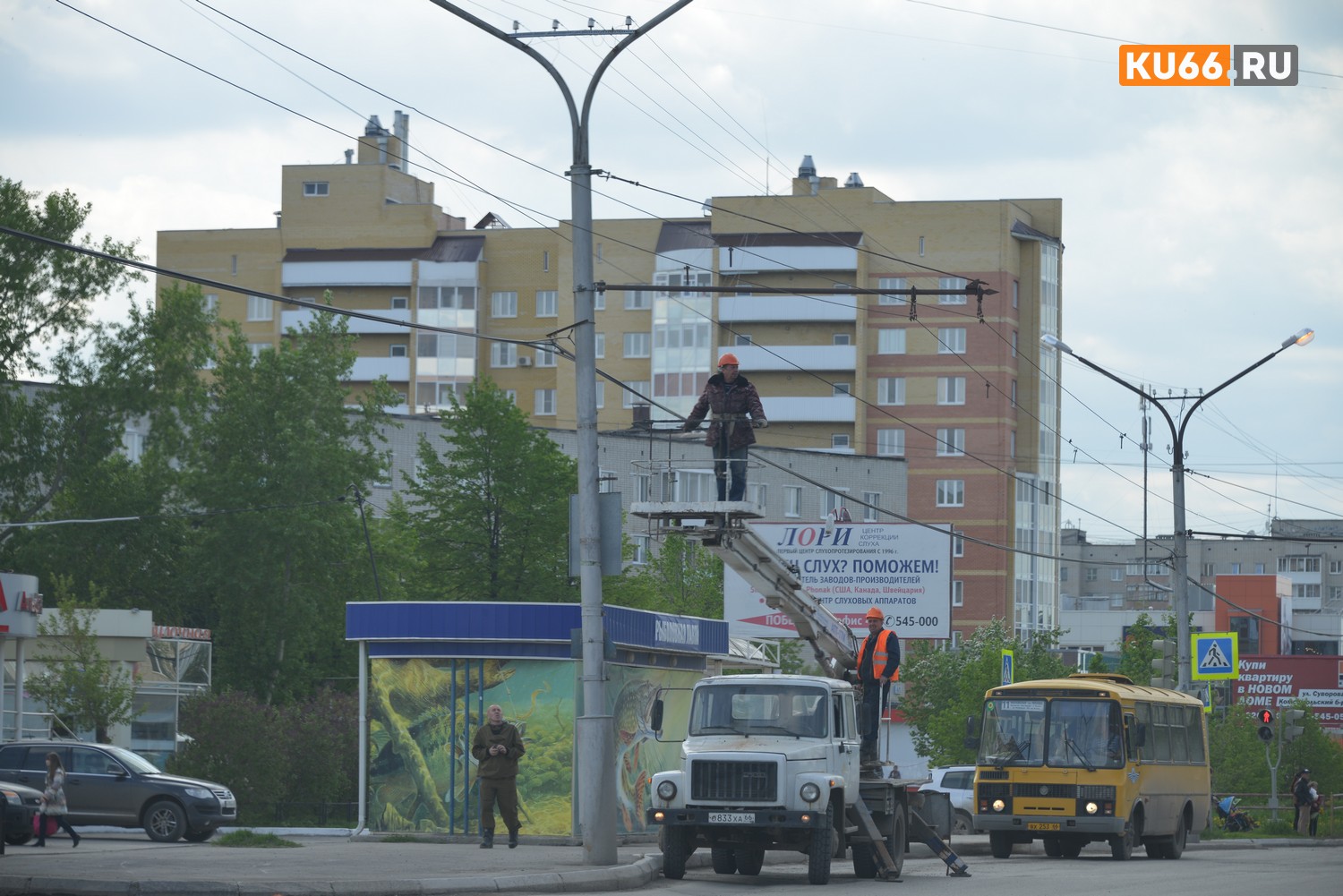 На улицах в Каменске-Уральском будет светло: энергетики установили 3200 новых светильников, которые сэкономят бюджету 5,5 млн руб. в год!