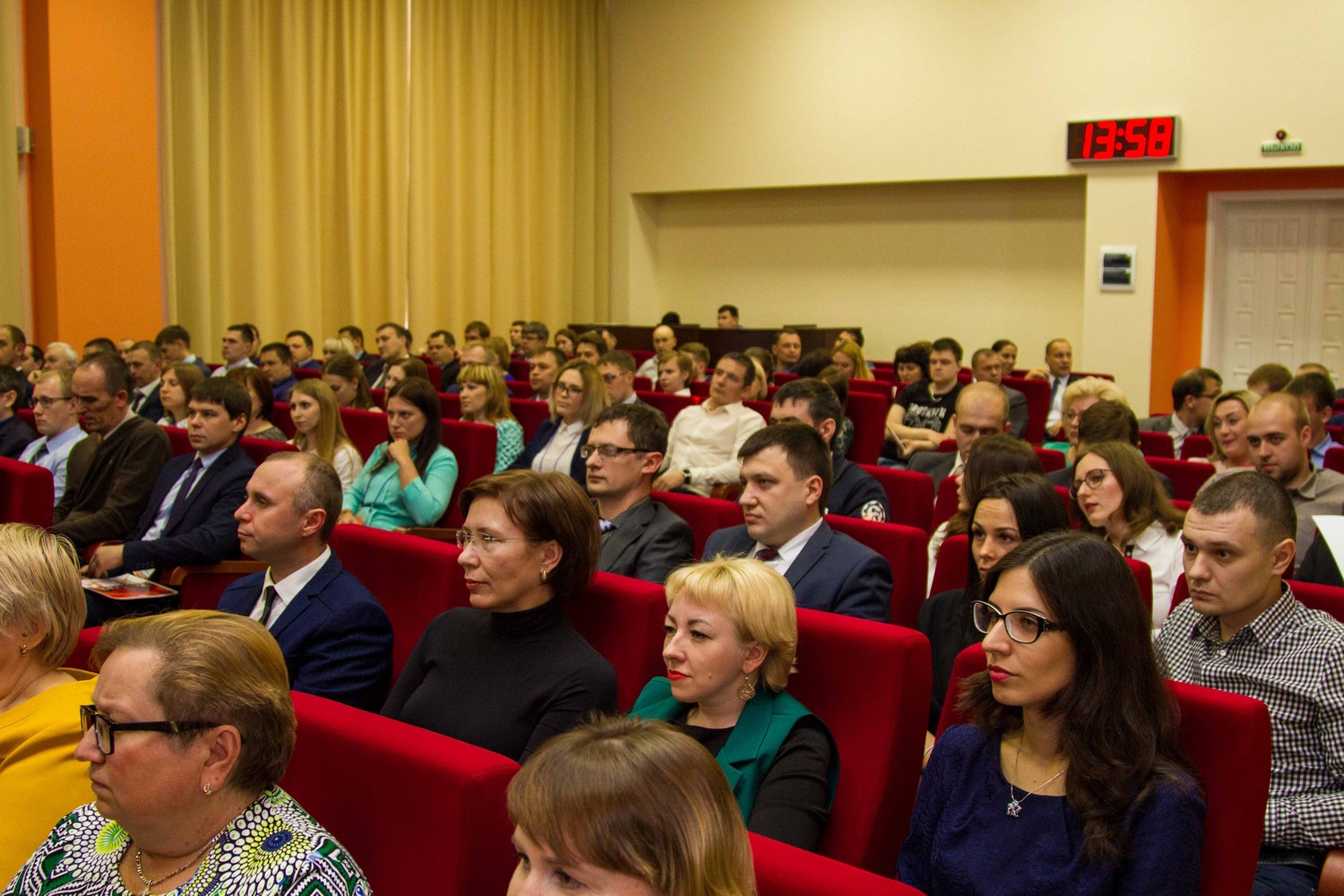 "Шаг в будущее не только для участников, но и для всей компании": на СинТЗ в Каменске-Уральском молодежь делилась своими идеями "Шаг в будущее не только для участников, но и для всей компании": на СинТЗ в Каменске-Уральском молодежь делилась своими идеями