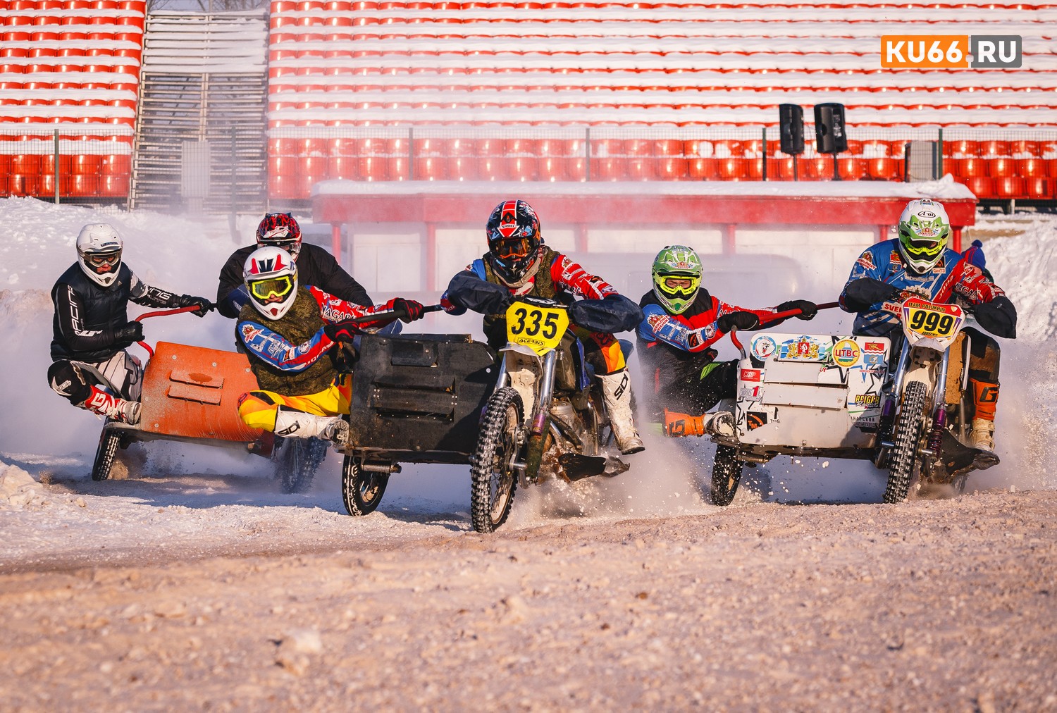 Первые стали вторыми, а вторые — первыми: как мотогонщики из Каменска-Уральского бились за победу в Чемпионате и Первенстве области